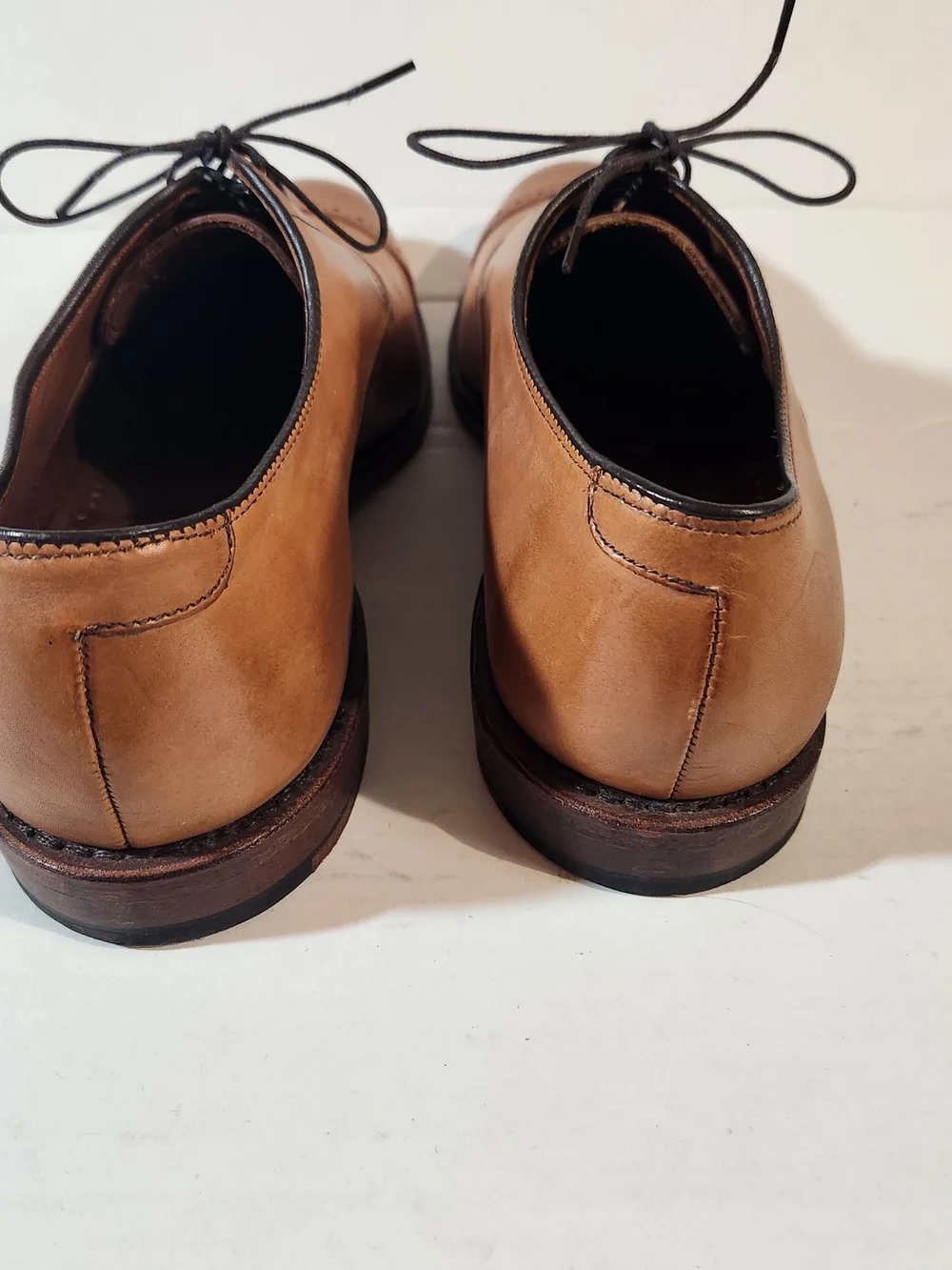 Brooks Brothers Tan Leather Cap-Toe Oxfords with Black Laces
